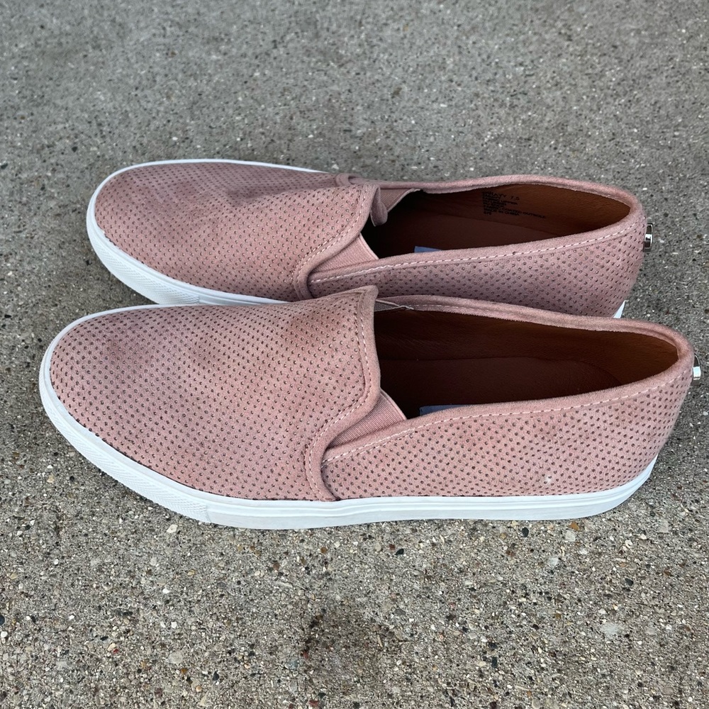 Steve Madden Zarayy Skate Shoe ๐ - Picture 4 of 9